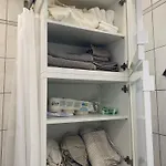 Helles, Gepflegtes Souterrain In Ruhiger Lage Dusseldorf