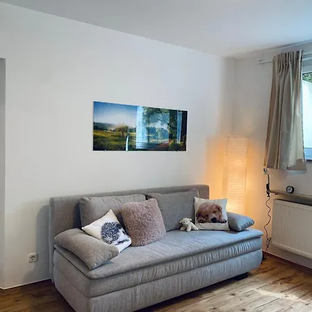 Apartment Helles, Gepflegtes Souterrain In Ruhiger Lage *