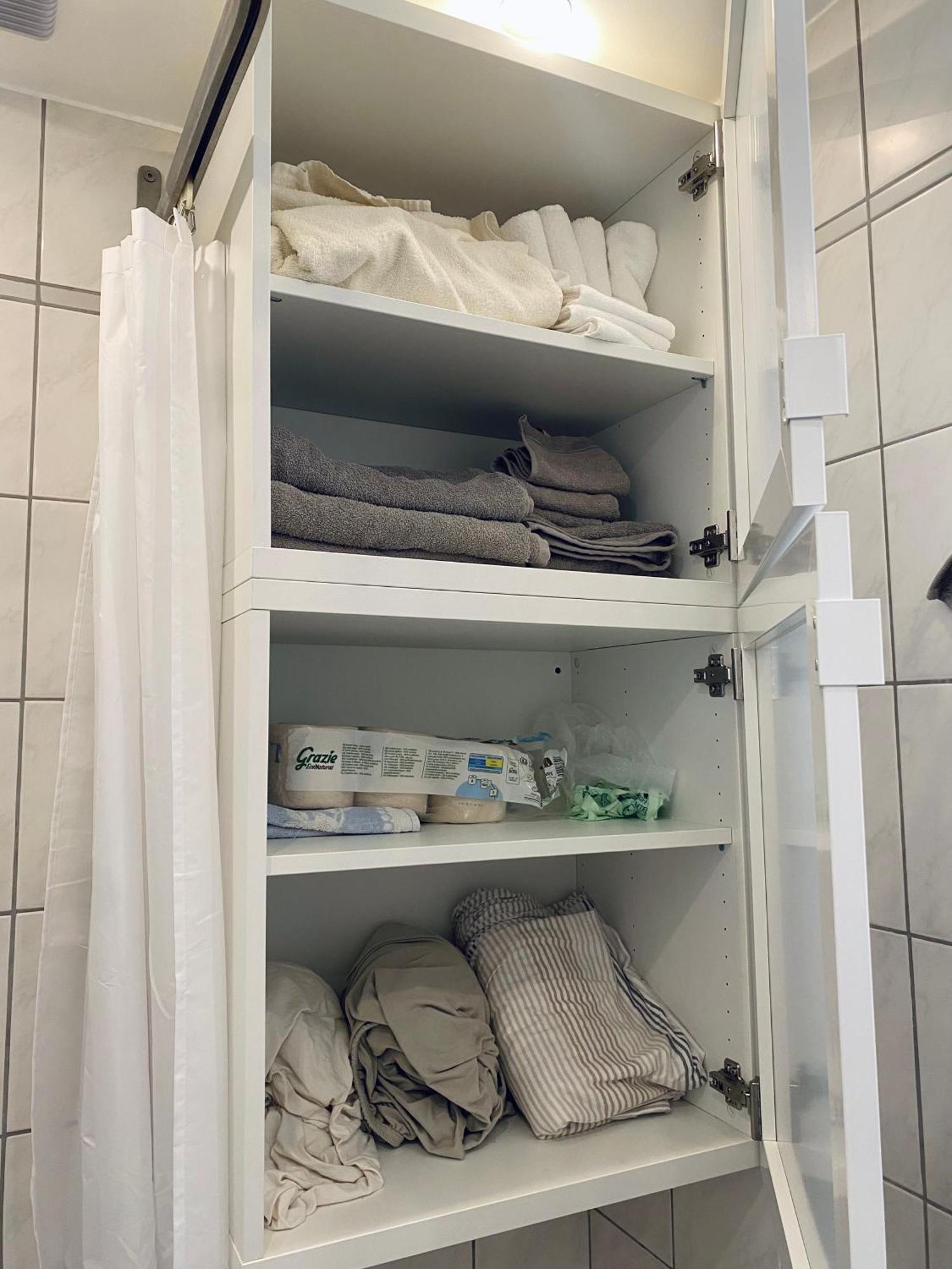 Helles, Gepflegtes Souterrain In Ruhiger Lage Düsseldorf