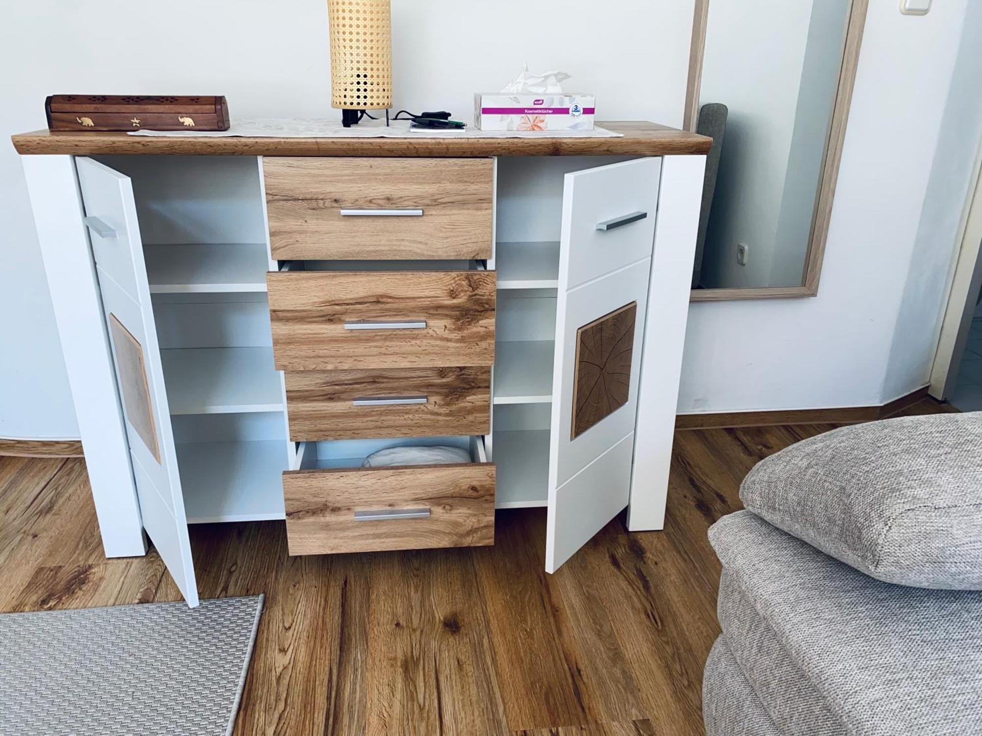 Apartment Helles, Gepflegtes Souterrain In Ruhiger Lage Dusseldorf